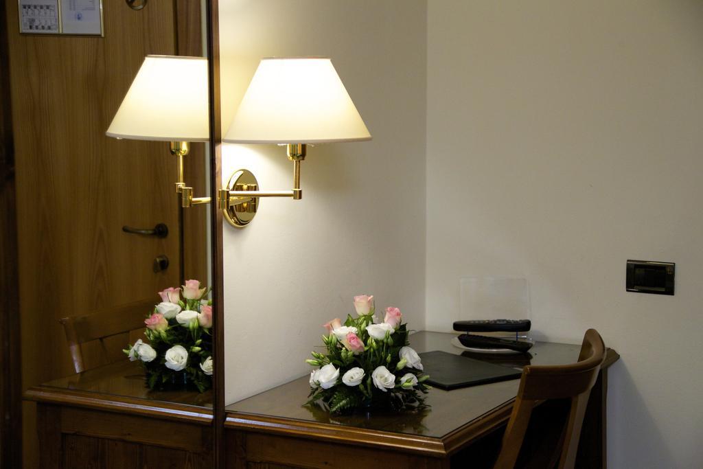 Campiglione Hotel Assisi Room photo